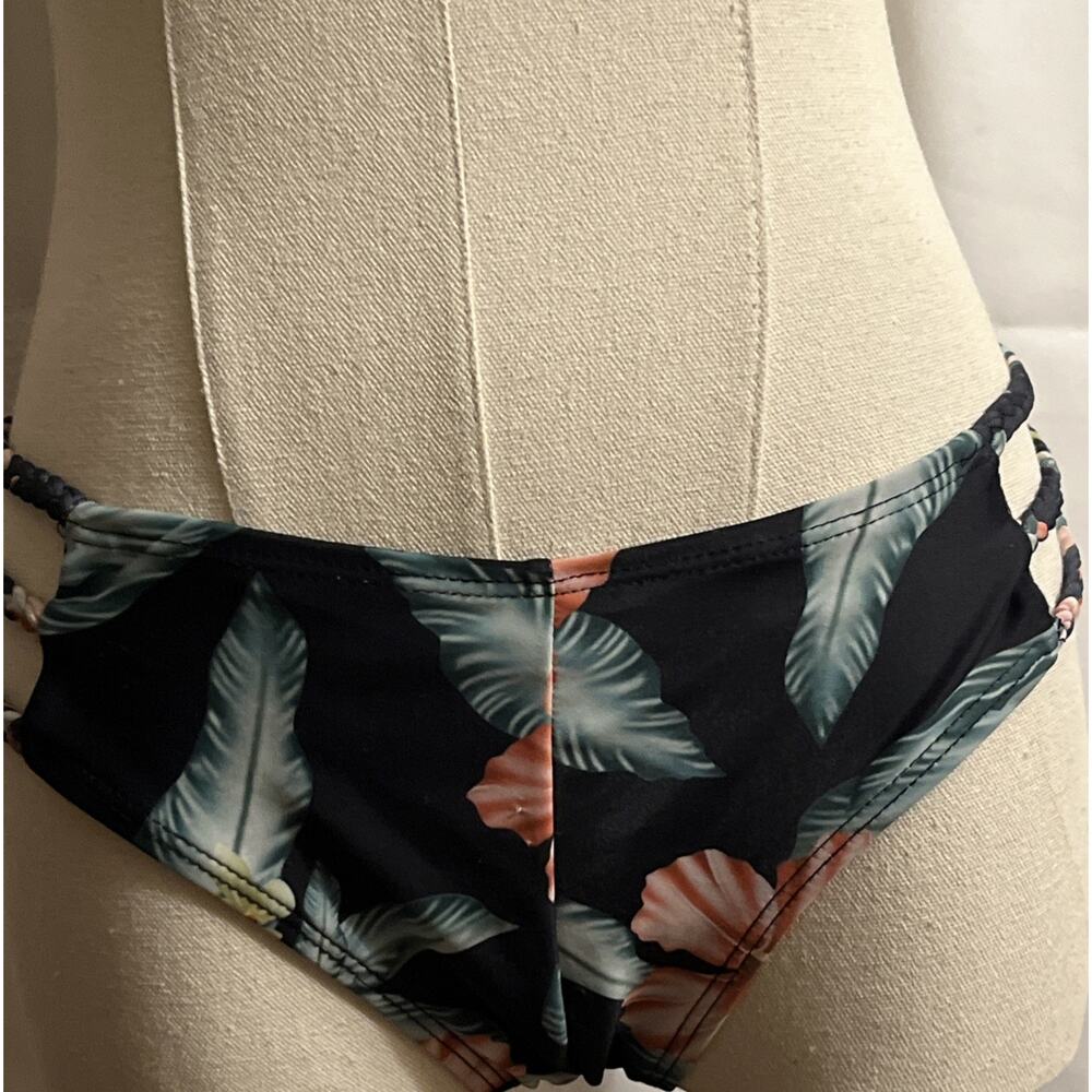 ZAFUL - Size 6 - STRAPPY SIDES BIKINI SWIM SUIT BOTTOM,black,pink,green Floral